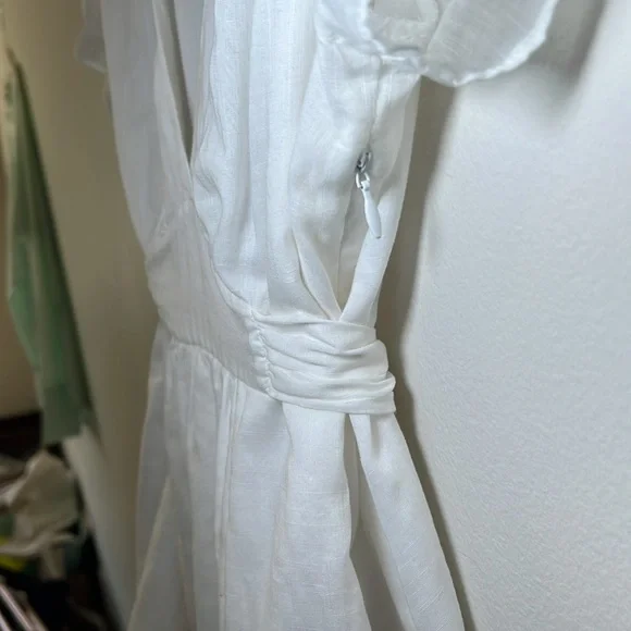 J. Crew White Wrap Blouse with Cuffed Sleeves Linen like - Picture 4 of 9